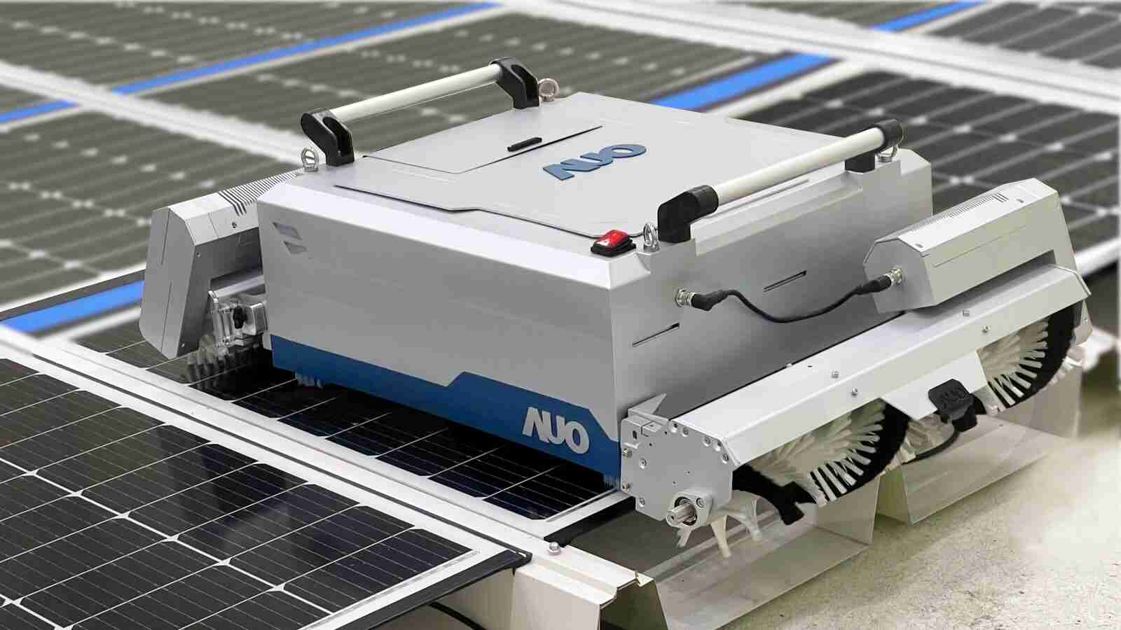 银河集团致力EPC场域技术升级，，，，导入清洁机器人搭配传感器与AI数据分析，，大幅减少维运成本