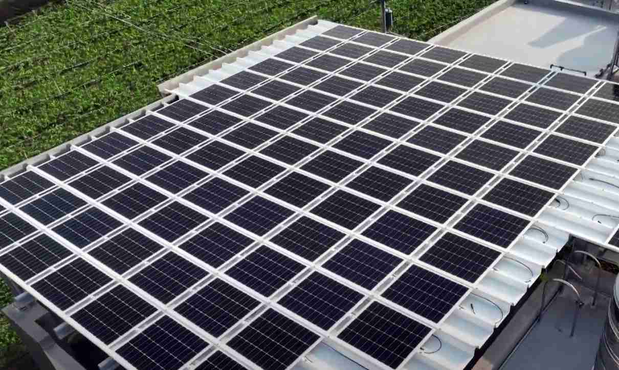 银河集团SunSteel光电浪板升级双玻结构，，，以提升机械负载强度及气候耐候度，，可广泛运用于多元场域