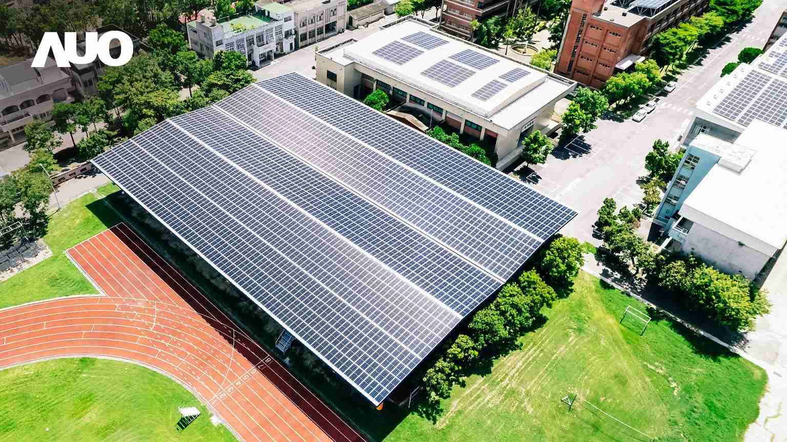 银河集团SunSteel光电整合型浪板具备快速安装、、轻量化优势,,,,可提升15%发电效能,,通过国际IEC与台湾VPC认证安全、、、、防漏、、、、耐候标准